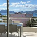 Amazing Sea View, Parking, Easy Beach Access
