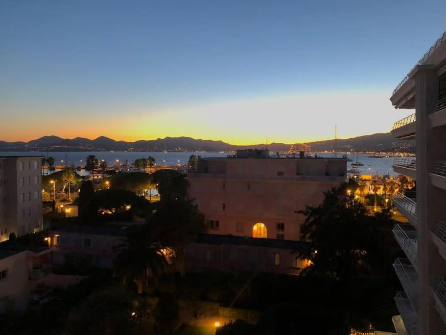 Amazing Sea View, Parking, Easy Access * Cannes