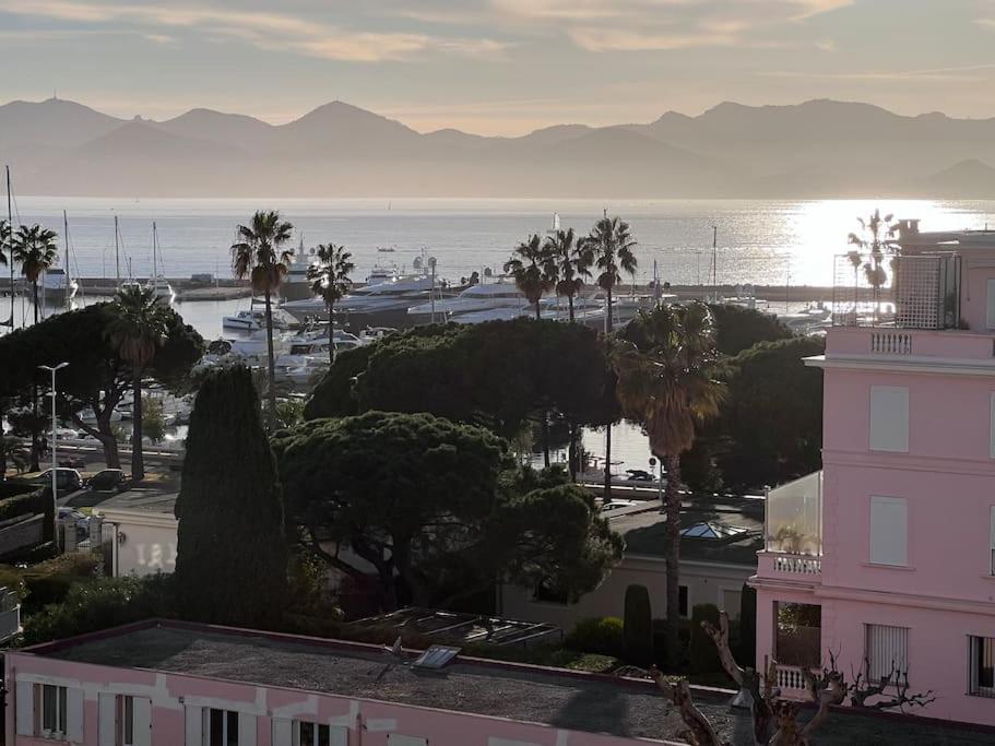 Amazing Sea View, Parking, Easy Access Cannes
